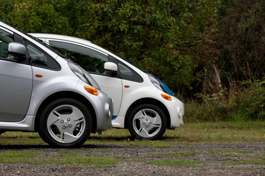  Mitsubishi i-MiEV 2012 года  (US) (фото 120 из 234)
